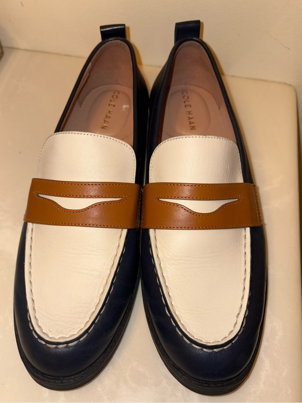 Cole Haan Women’s Tri-Tone Leather Penny Loafers 7.5 - Picture 2 of 11